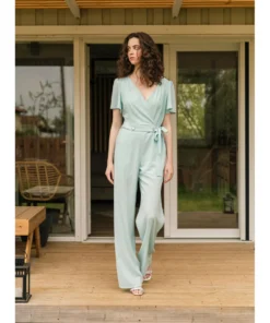 Ολόσωμη φόρμα κρεπ βολάν